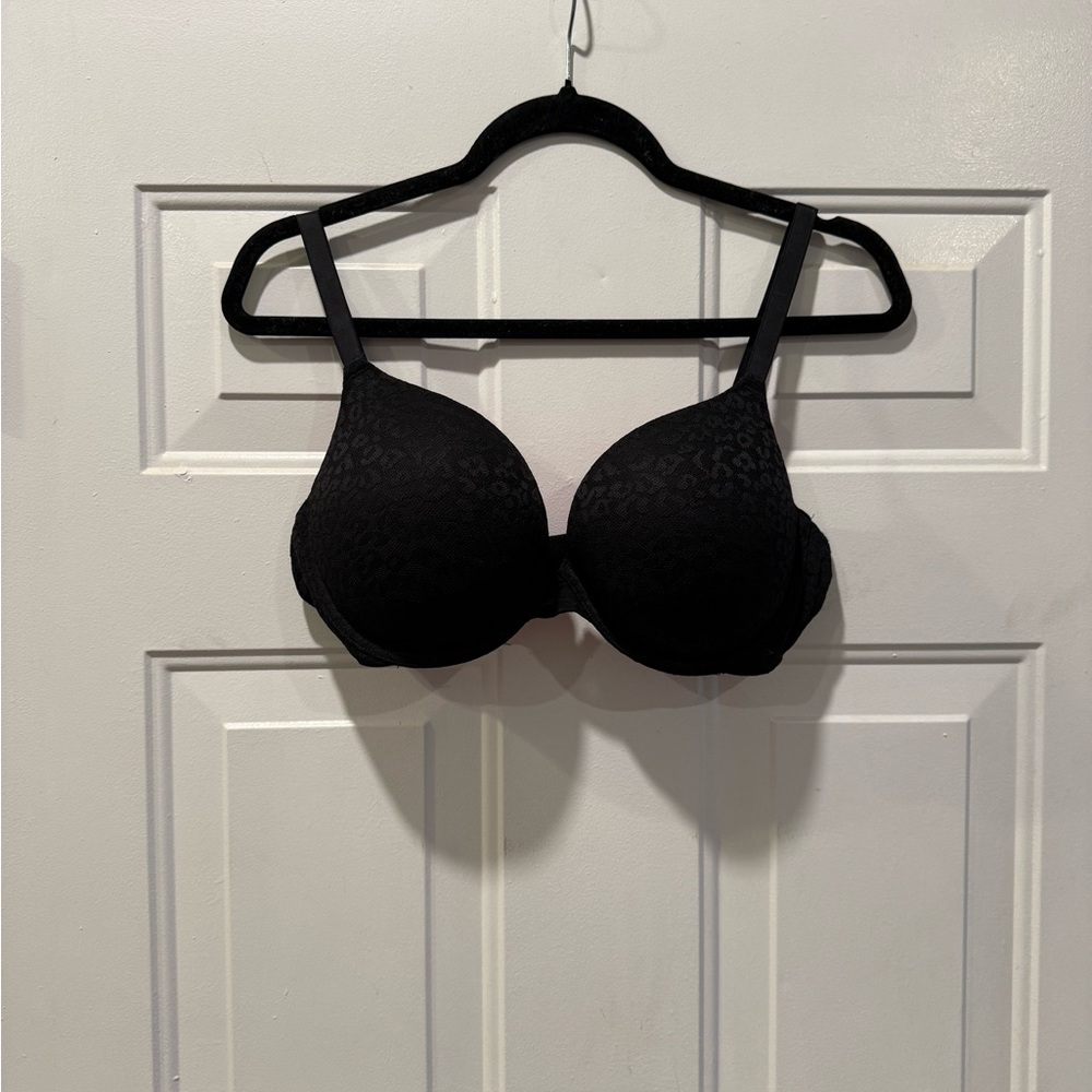 PINK Victoria's Secret Black Lace Push-Up Bra